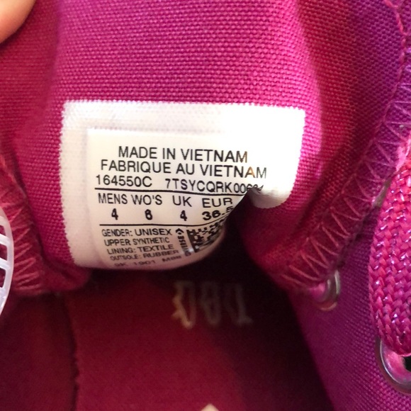 ✨Last 1!✨NWT Converse fuschia glitter M 4/ W 6 - Picture 10 of 10